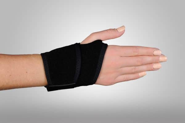 Ortoza za ručni zglob i šaku - od neoprena