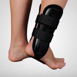 Ortoza za skočni zglob sa plastičnom podlogom